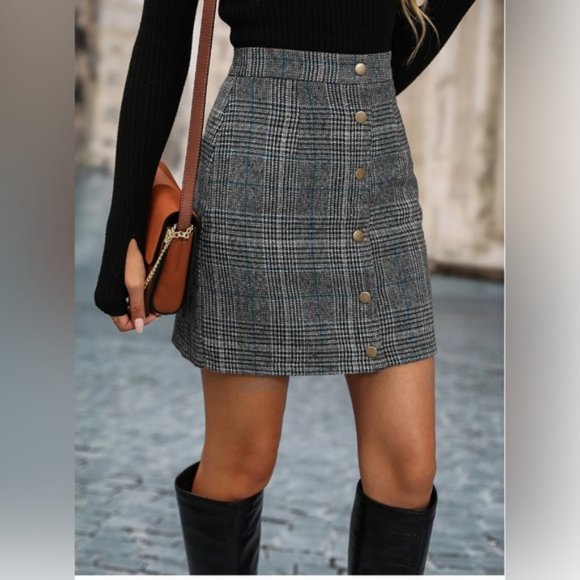 Plaid Print Button Front Skirt - Picture 3 of 5